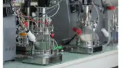 Carbios accélère dans le biorecyclage et signe deux contrats pluriannuels avec des géants de la boisson