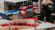 Bel mise sur le Mini Babybel et abandonne son grand format historique