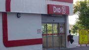 Distribution: Carrefour et Casino se disputent la reprise des magasins Dia