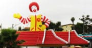 McDonald’s accusé d’avoir dissimulé un milliard d’euros au Fisc