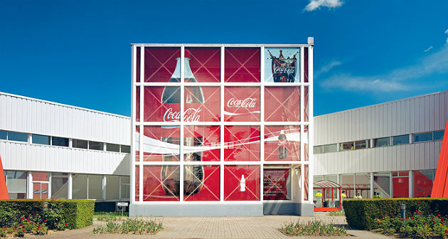 Coca-Cola inaugure sa nouvelle ligne de production de canettes à l’usine de Grigny