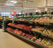 Consommation : Carrefour veut devenir leader de la transition alimentaire