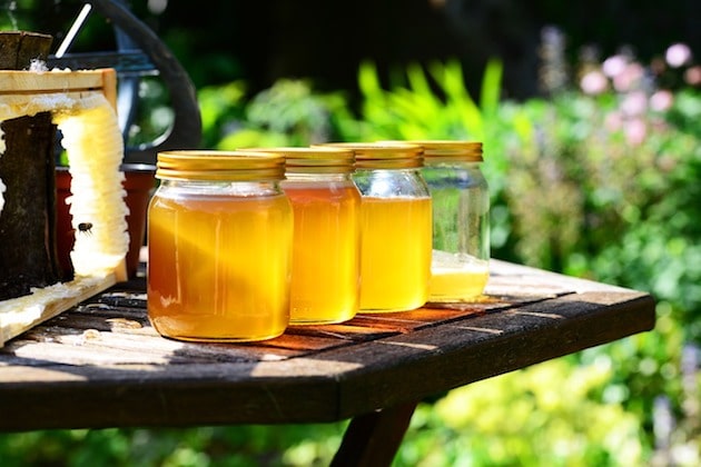 Le Sénat veut la transparence sur la provenance des miels