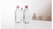 Evian dévoile la première bouteille sans étiquette, 100% matière recyclée et 100% recyclable