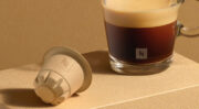 Nespresso dévoile sa nouvelle gamme de capsules à base de papier compostables