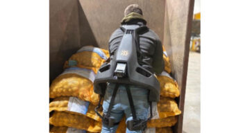 Manutention : Desmazières muscle sa logistique avec un exosquelette robotisé