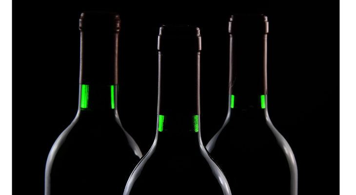 Adelphe accélère et finance la réduction du poids des bouteilles dans la filière vins et spiritueux