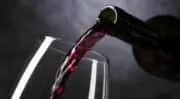 Covid-19 : La consommation de vin des Français est à son niveau historique le plus bas