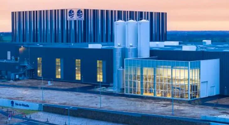 Le Groupe LSDH dévoile L’Abeille 2, sa nouvelle unité de production, de conditionnement et de stockage de boissons de 56 000 m2, près de Cholet
